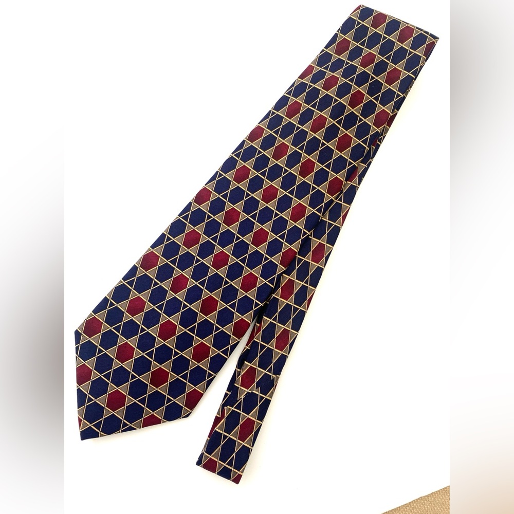 Stonehenge Men's Diagonal Hexagon Silk Necktie